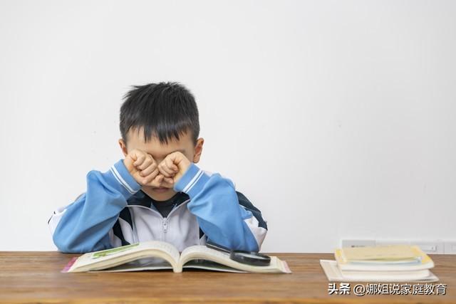 广州17岁孩子不想上学怎么办，广州青少年逃学问题应对？